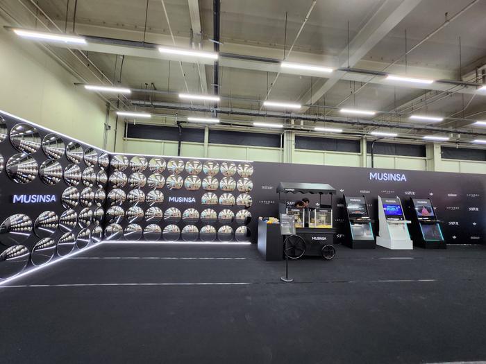 235149625_MTvrC861_d02624440911bdb8248d72626b8c52f5d86efbbe.jpg 이미지크게보기