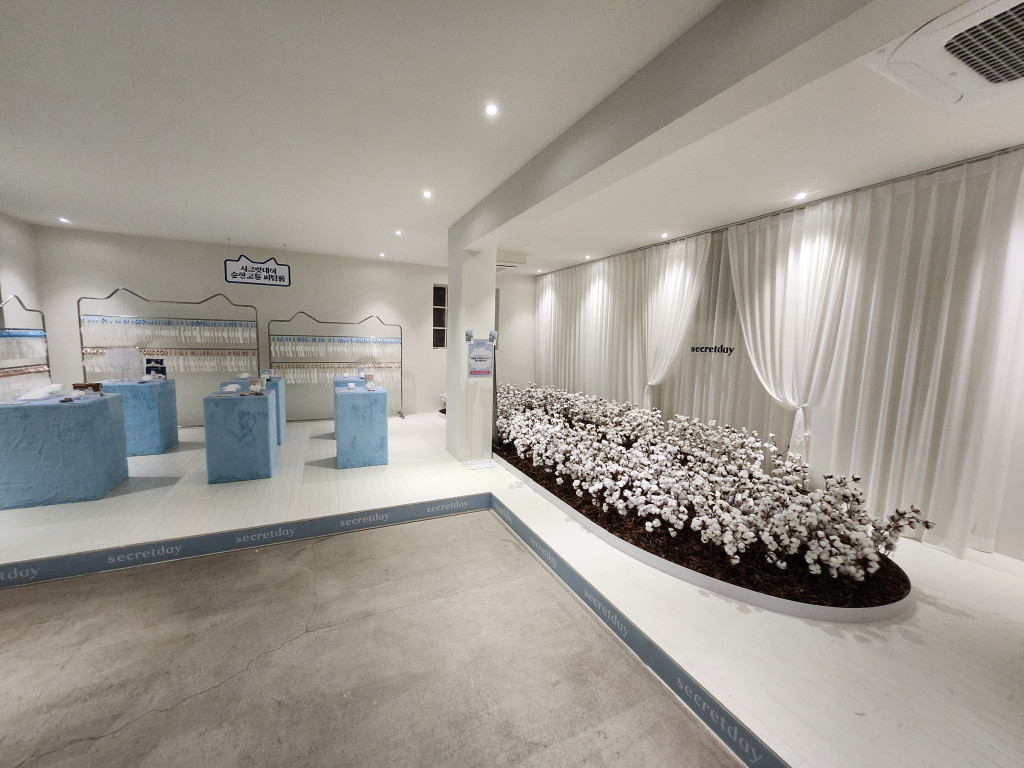 /user/m/mayart/editor/2602/0806e0c77a9a9fc3e872f655e075116a_1770085939_7404.jpg 이미지크게보기